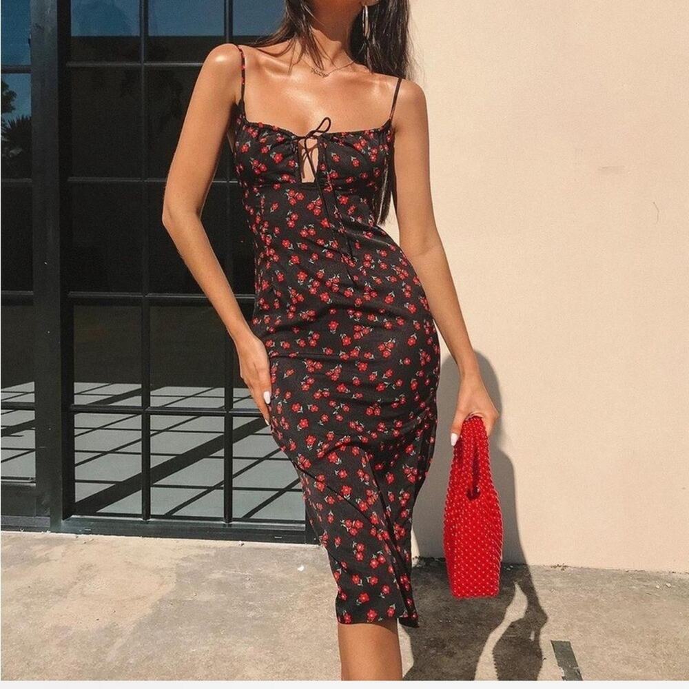 Princess Polly noda midi dress black red floral side slit spaghetti strap Size 6